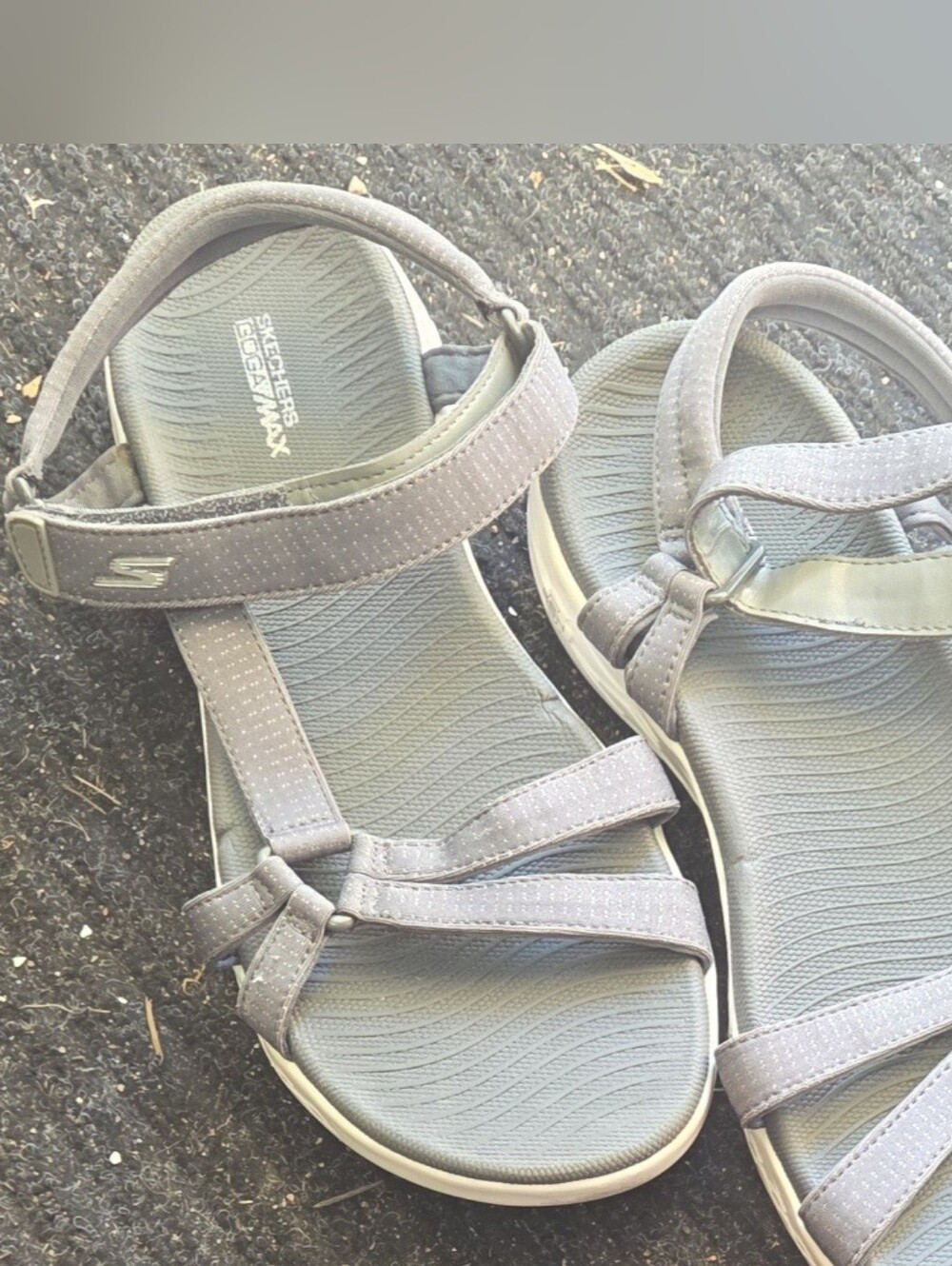 Ladies Sketchers Sandles Size 10